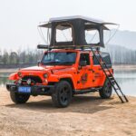 Vertical pop-up rooftop tent for SUV